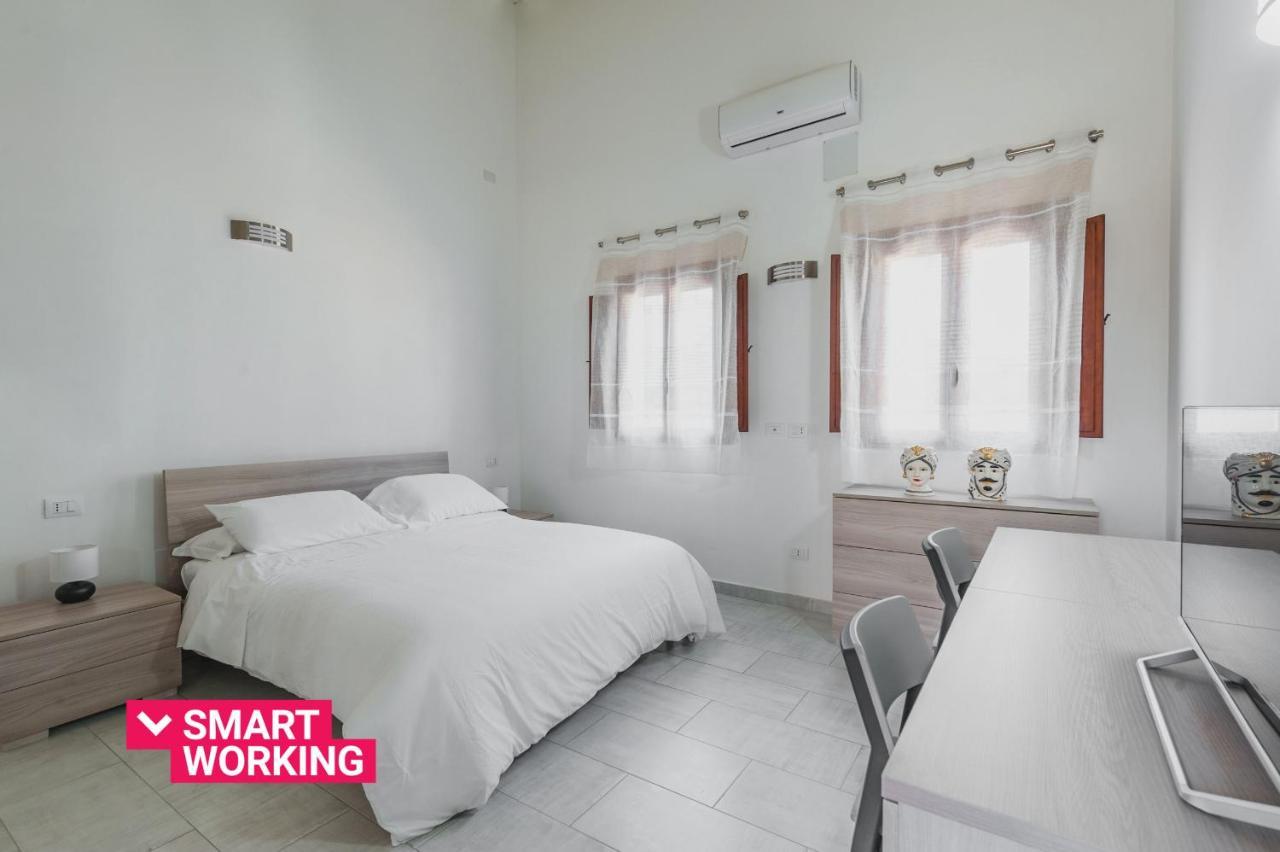 Апартаменты Modern Duplex With Balcony By Wonderful Italy Катания Экстерьер фото